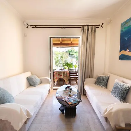 Spirelas House Private Parking 15min From Town 아파트