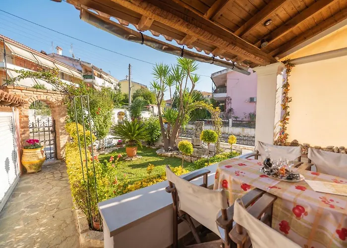 Spirelas House Private Parking 15min From Town *