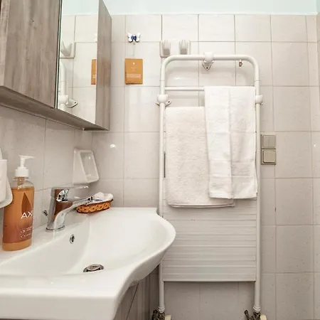 Spirelas House Private Parking 15min From Town *